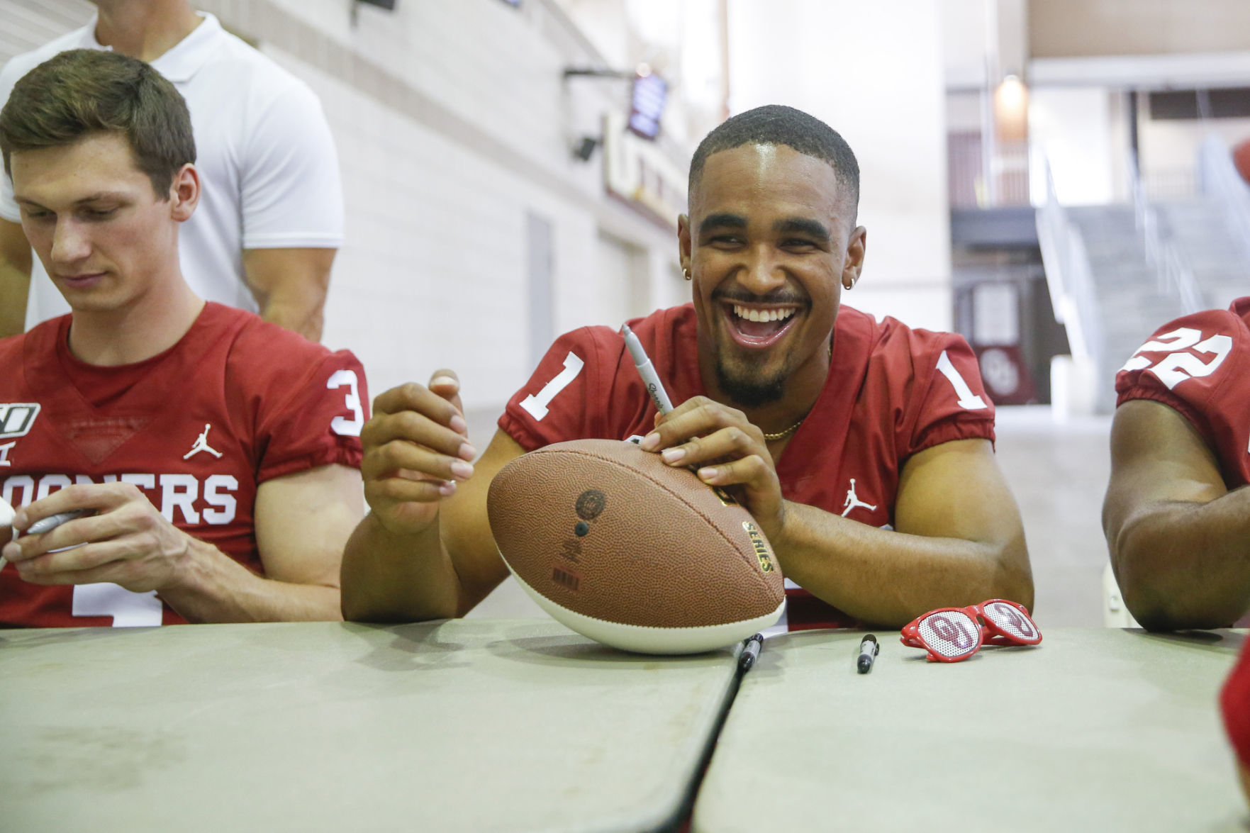 Quarterback Jalen Hurts on quickly meshing with the team